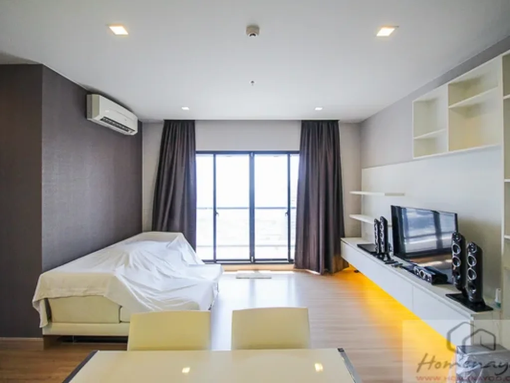 ให้เช่า Urbano Absolute Sathon - Taksin แบบ Studio 1 ห้องน้ำ 30 ตรม ราคาดีที่สุด