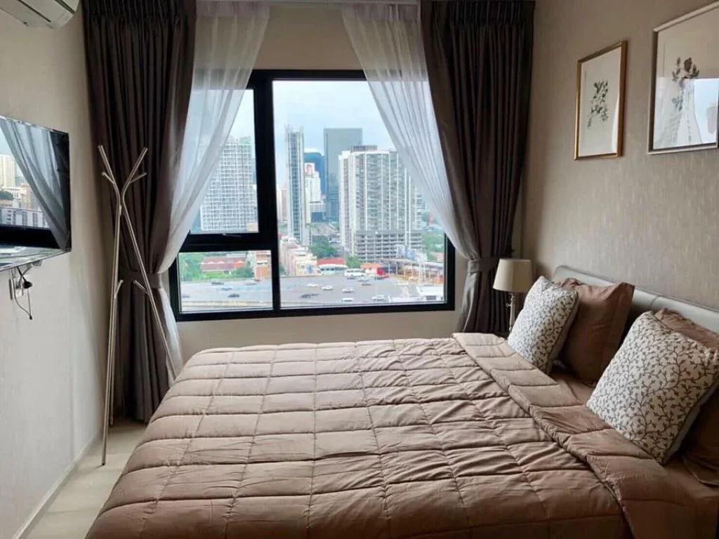 Life Asoke Room for rent