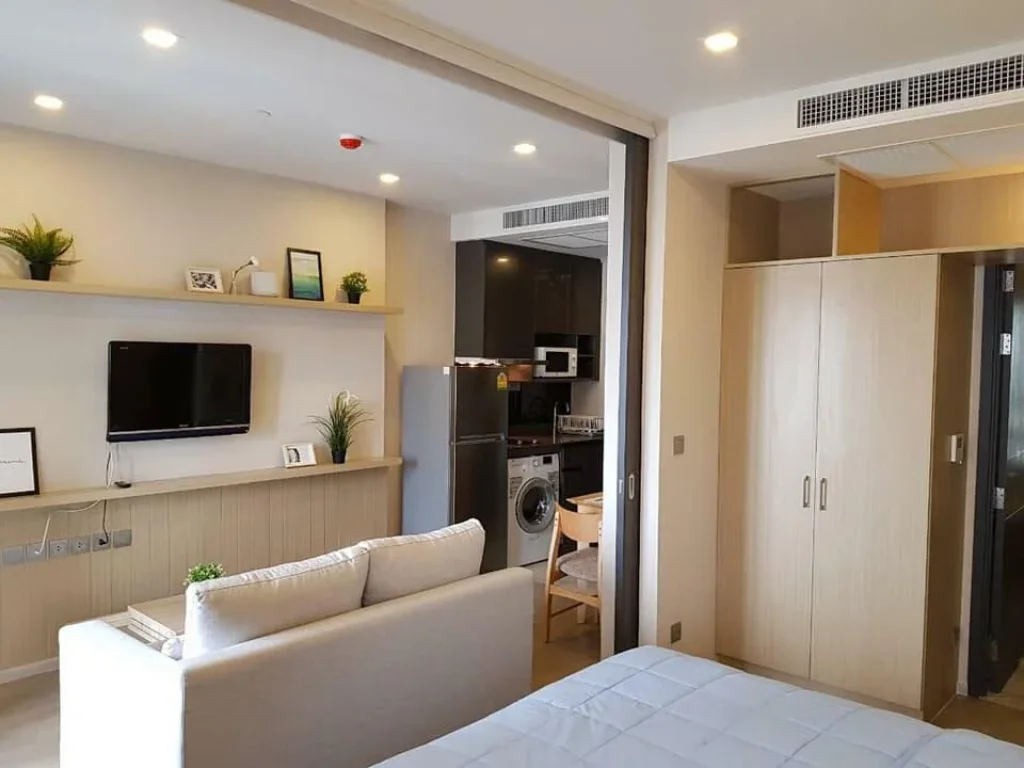 ASHTON ASOKE 0m to MRT 3mins walk to BTS for rent