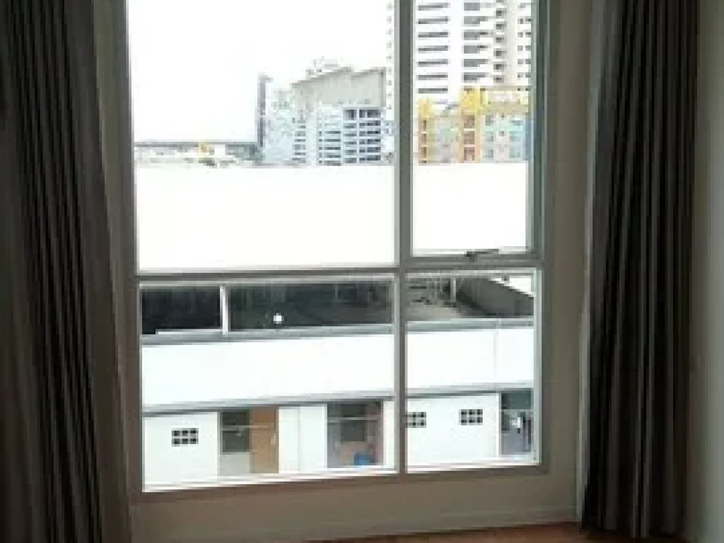 condo for rent คอนโดใหม่ให้เช่าโครงการ ลุมพินีเพลส บางนา กม3 ชั้น 7 city view