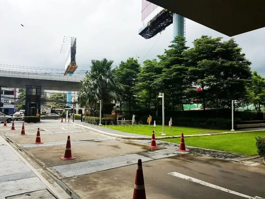 คอนโดลุมพินีวิลล์ แจ้งวัฒนะ-ปากเกร็ด ตรงข้ามเมเจอร์ ปากเกร็ด