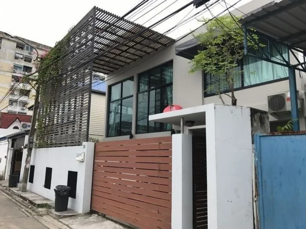 HR00609House For Sale บ้านเดี่ยว โชคชัย4 แยก30 25000THBMonth