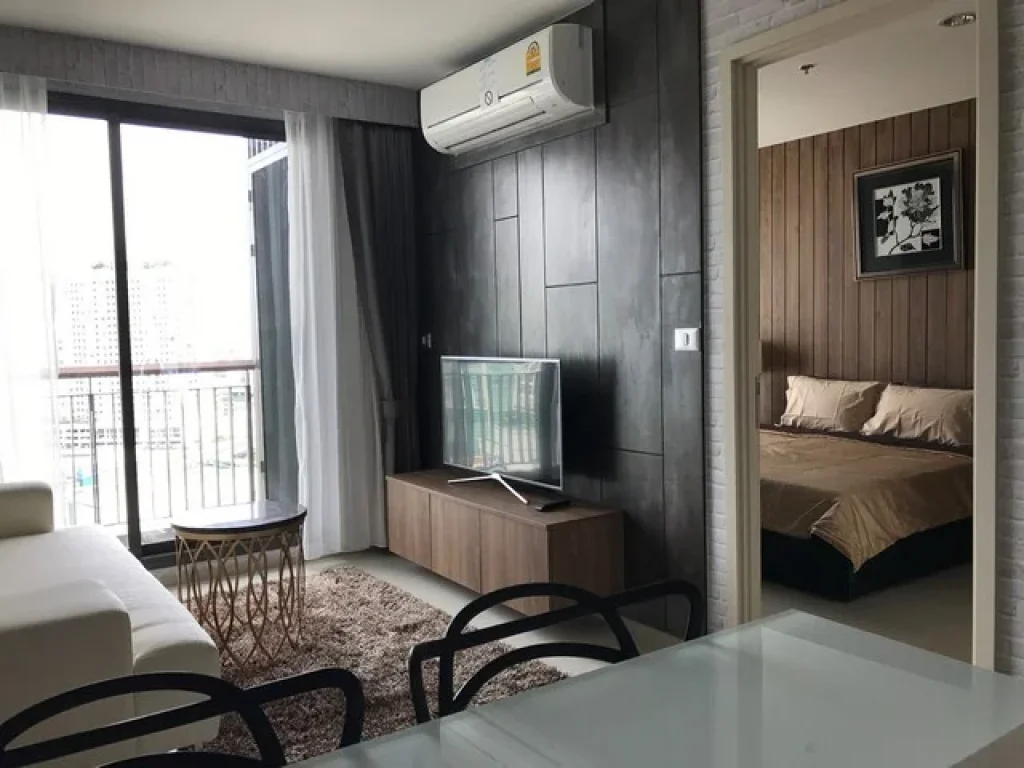 Condo For Rent Rhythm 42 BTS Eakamai 1 bed 45 Sqm1 minute walk from the Ekkamai