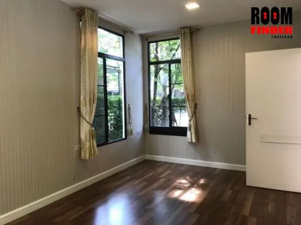 เช่า FOR RENT MANTANA ONNUT-WONGWAEN 4 3 beds 3 baths 70 Sqw50000 NEAR AIRPORT