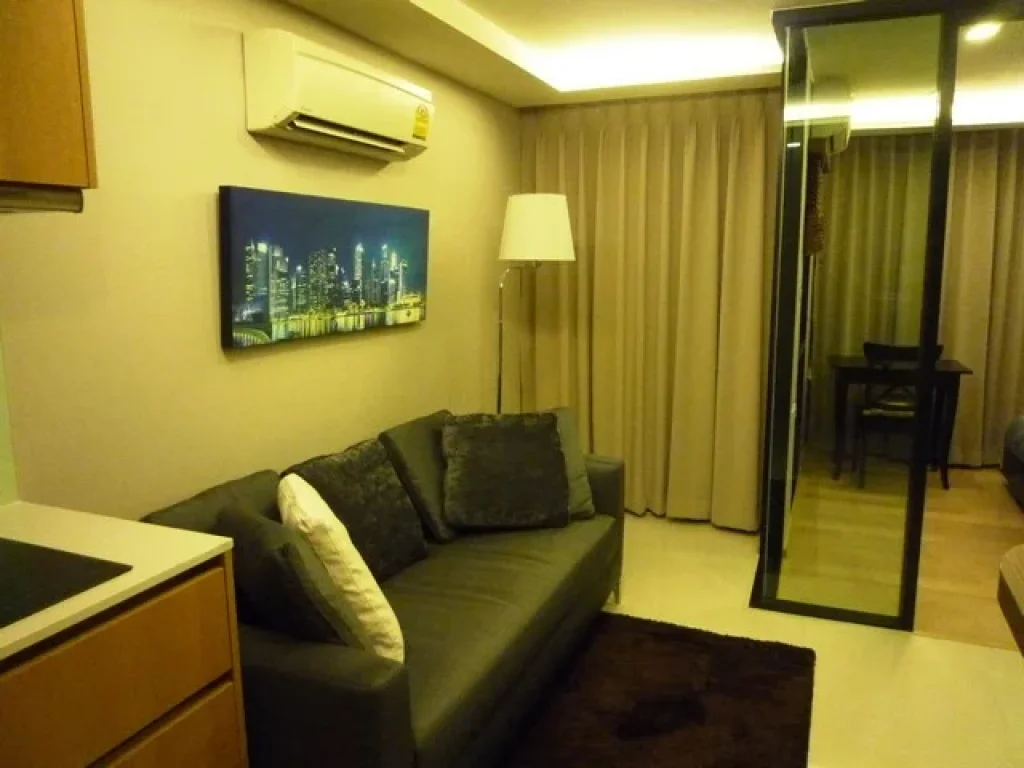 For rent Socio Condominium Soi Ruamrudee 2 Ploenchit Bangkok