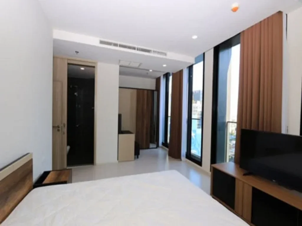 For rent Noble Ploenchit2 Bedrooms 2 Bathrooms Living room Kitchen and Balcony