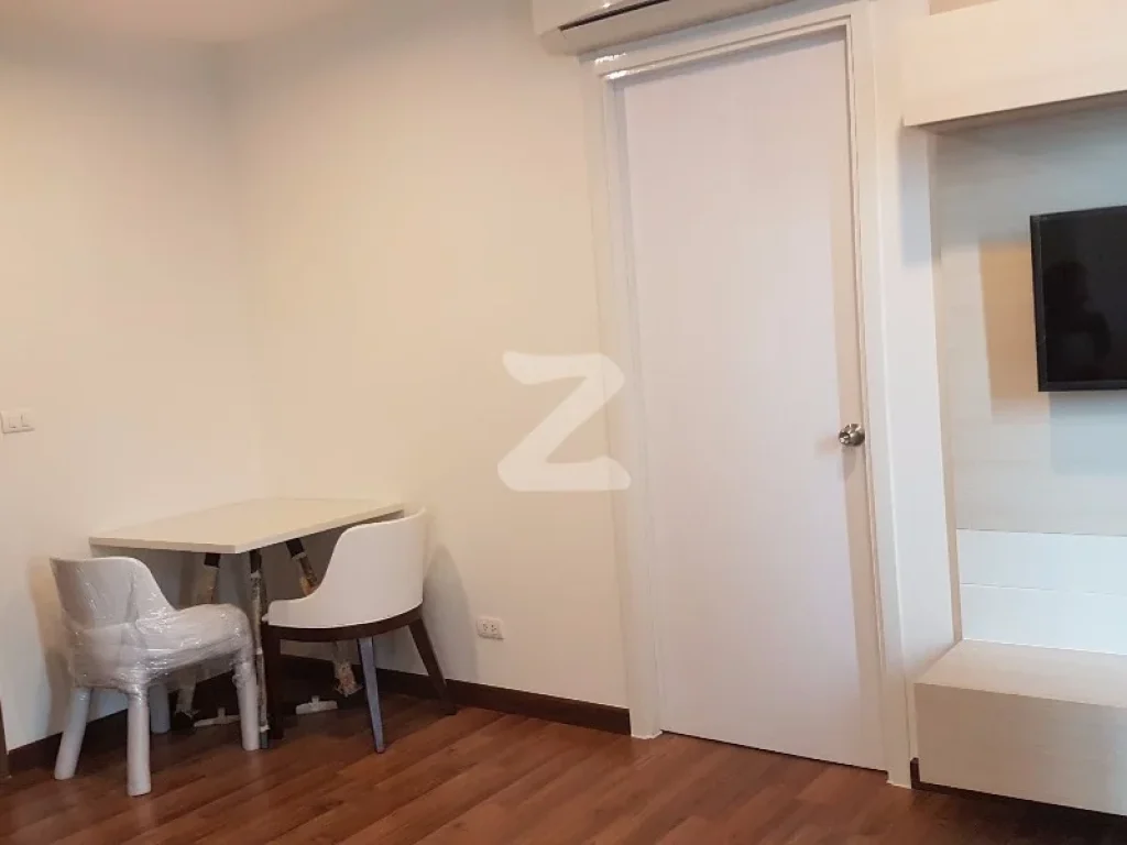 Condominuim For Rent Chewathai Residence Asoke 550 meters MRT Rama 9