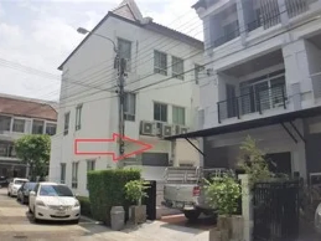 For rentTownhome Baan Klang Muang Srinakarin 145 Sqm Fully Furnished Beautiful Decoration