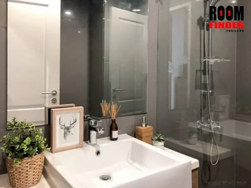 เช่า FOR RENT NOBLE REVO SILOM 1 bed 35 Sqm25000 Fully Furnished NEAR BTS SURASAK