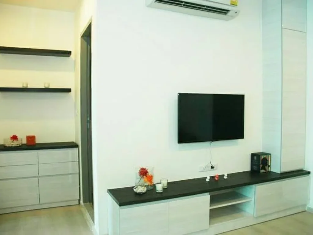 ให้เช่า คอนโด 1 ห้องนอนที่คอนโดไลฟ์แอทรัชดา ตึกใหม่ Rent 1 Bedroom Condo at Life Ratchada