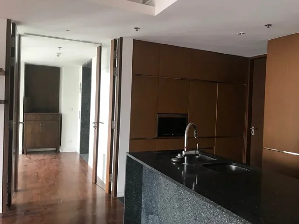 Condo for sale Hansar Rajdamri หรรษา ราชดำริ Size 106 sqm Floor 18