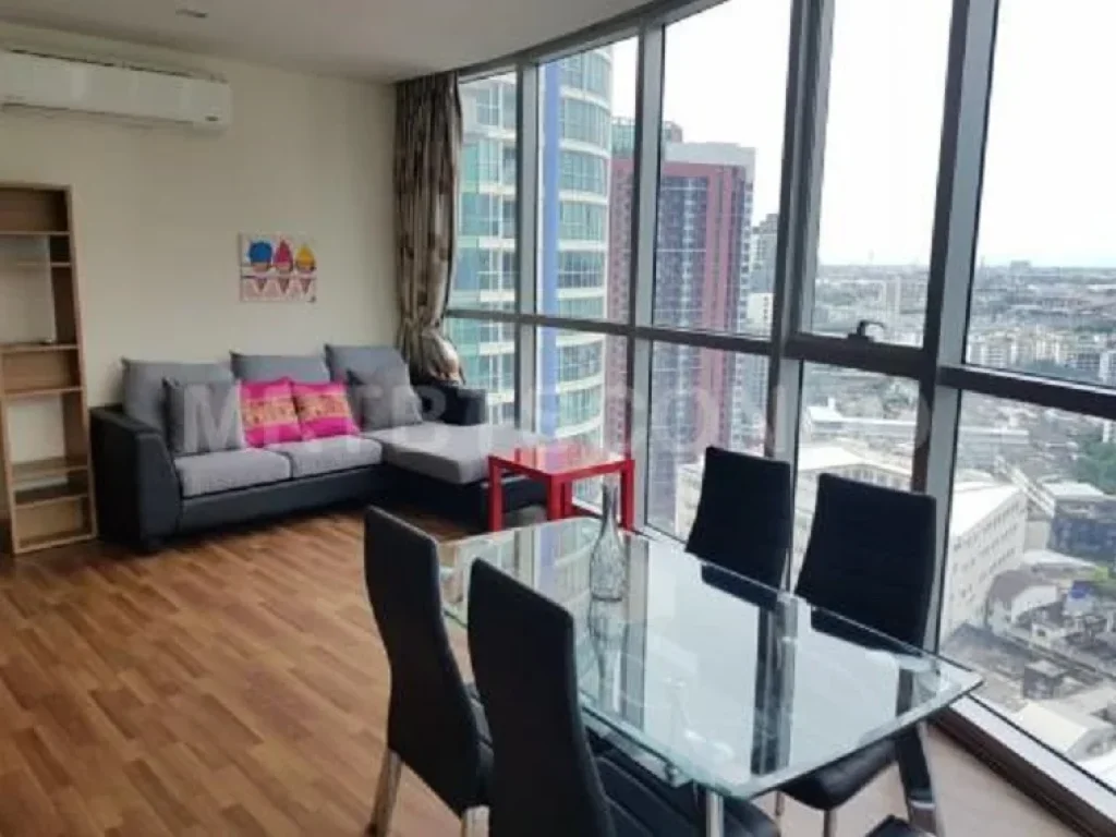 Condo for Rent Le Luk close to BTS Phra Khanong price 25000 THB per Month เลอ ลักซ์ คอนโดให้เช่า ใกล้บีทีเอส พระโขนง ราคา 25000 บาทเดือน