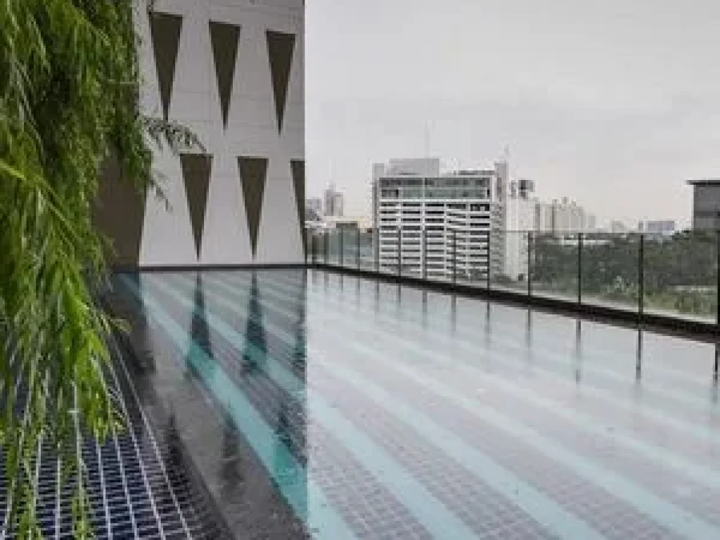 For Rent Noble Revolve Ratchada2 MRTศูนย์วัฒนธรรม วิวสระว่ายน้ำ