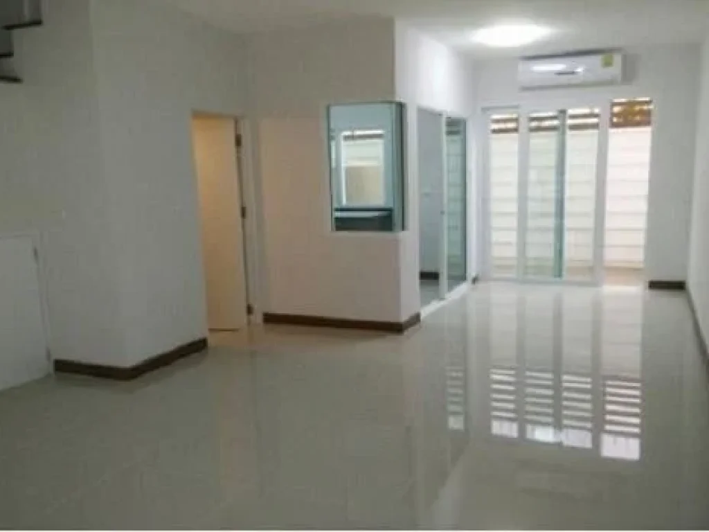 HR00598Townhouse For Rent The Trust Townhome เกษตร นวมินทร์  นวลจันทร์ 26000THBMonth