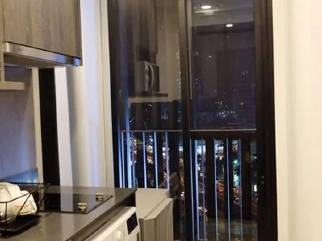 For Rent Ashton Chula-Silom Only 200 Meters to MRT Samyan Have a Washing Machine