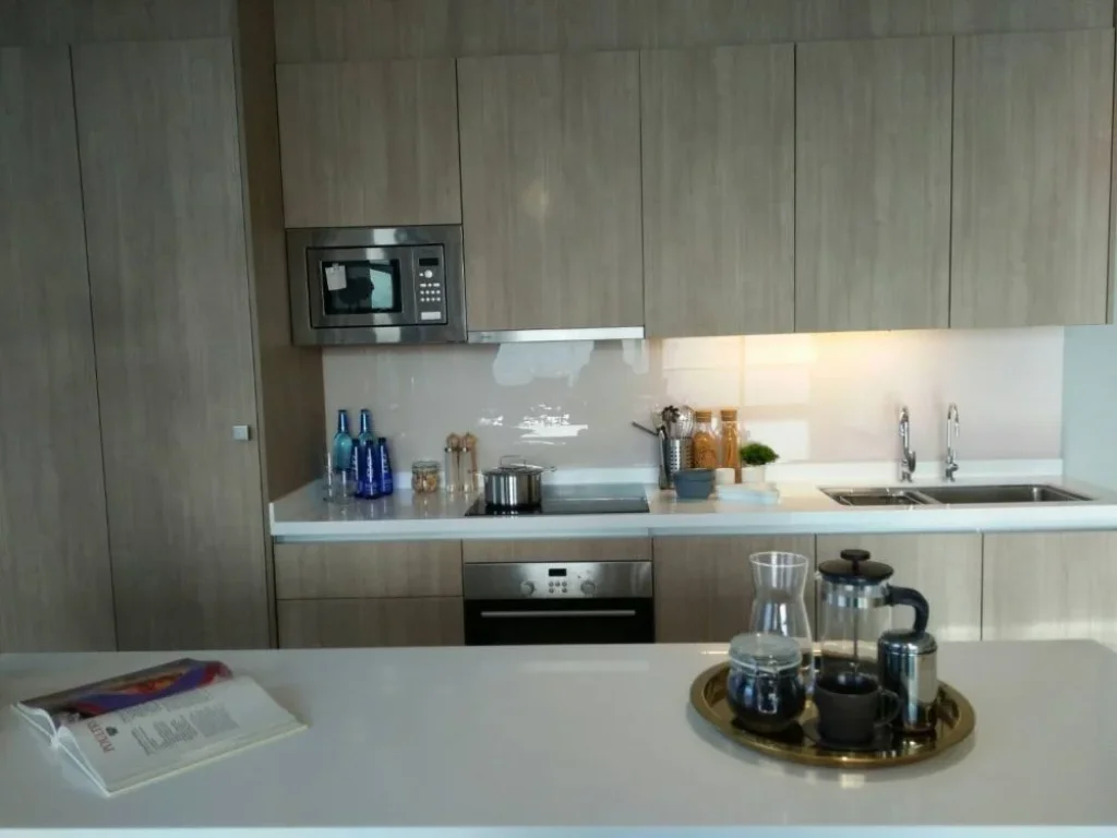 ขายด่วน คอนโดสุดหรู วิวพาโนรามา ใหม่กิ๊ก ที่ Circle Living Prototype แบบ Penthouse 3 ห้องนอน For Sale A Very Nicely Decor 3 Bedrooms with Panorami