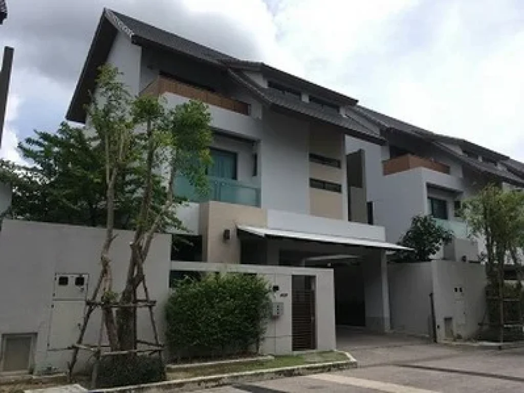 House for sale near Ladprao near CDC Private Nirvana Residence near the Expressway