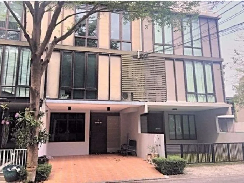 RT063ให้เช่าโฮมออฟฟิศ สไตล์ Loft เป็นTown Home 3 ชั้น เกษตร- นวมินทร์