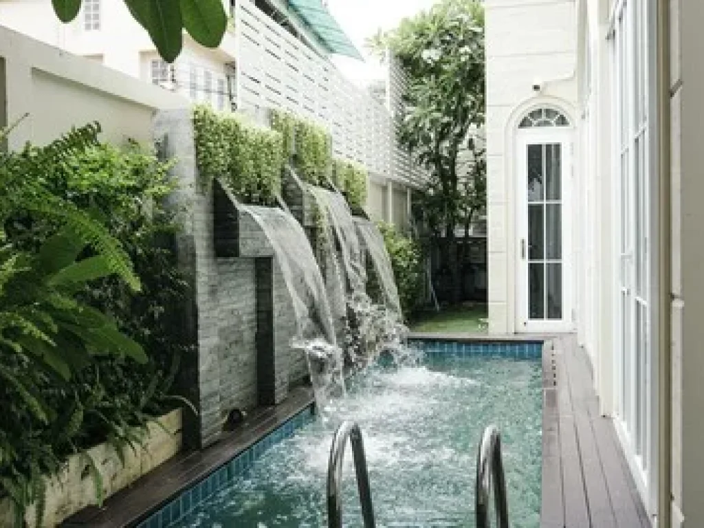 SALE Luxury Decor Single House with private pool in Sukhumvit soi 4 Nana BTS