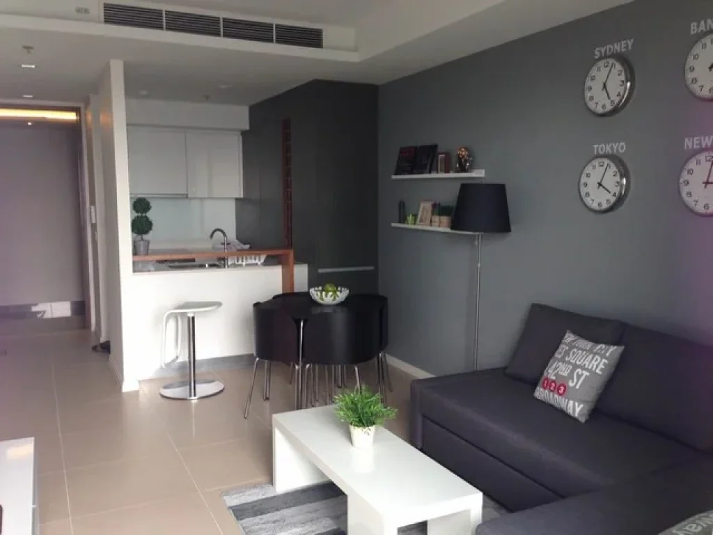 Ready to rent out The River 56 square meters Saphan Taksin View Tower A