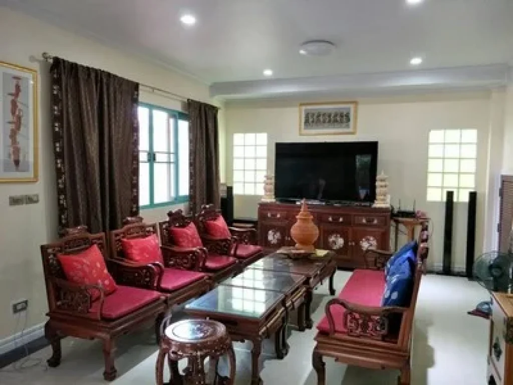 for sale single house Ramindra 8 Soi Khubon 23 genuine teak wood With swimming pool Near Fashion Island