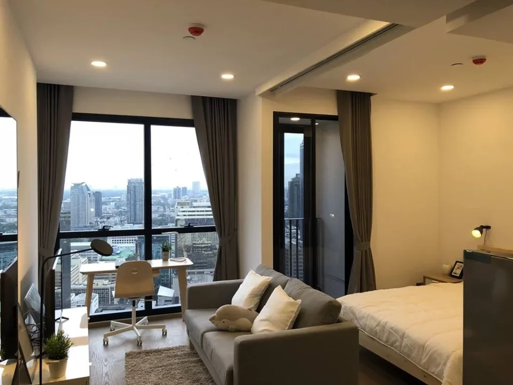 For Rent Condo Ashton Chula-Silom 1Br1Ba 29500 Bath MRT Sam Yan