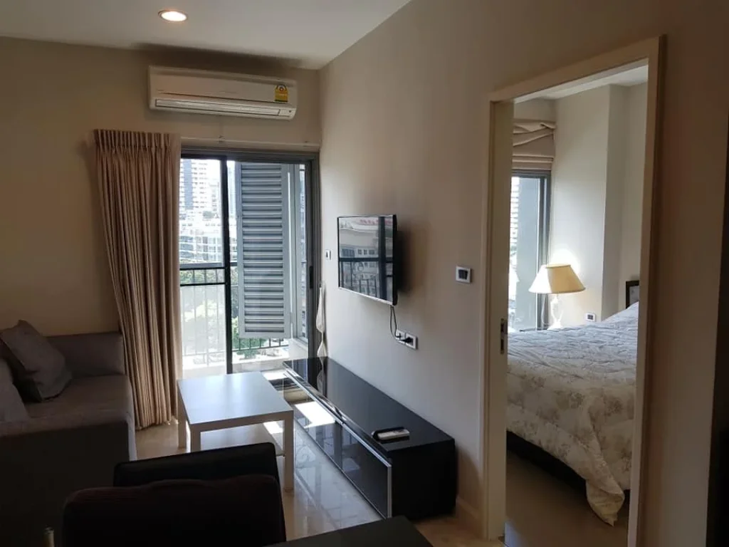 For rent The crest Sukhumvit 34 BTS thonglor Station