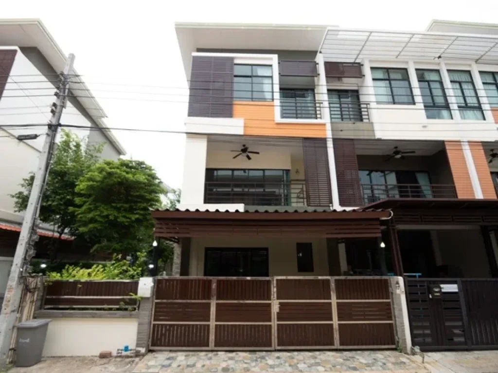 ขายด่วน ราคาถูกมาก Townhome ซิกเนเจอร์ กัลปพฤกษ์ มี 3ชั้น 3ห้องนอน 3ห้องน้ำ 32ตรว