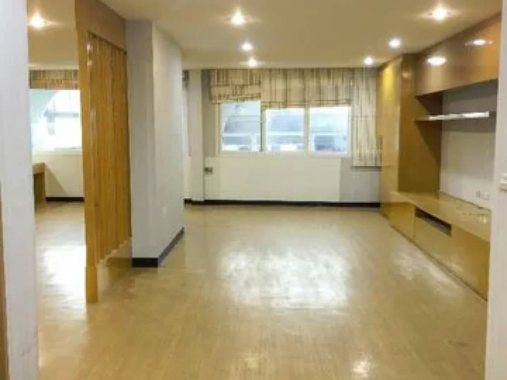 OFR00179Office For Rent อาคารพาณิชย์ 2 คูหา ติดริมถนน ซอยสุขุมวิท 77 58000THBMonth