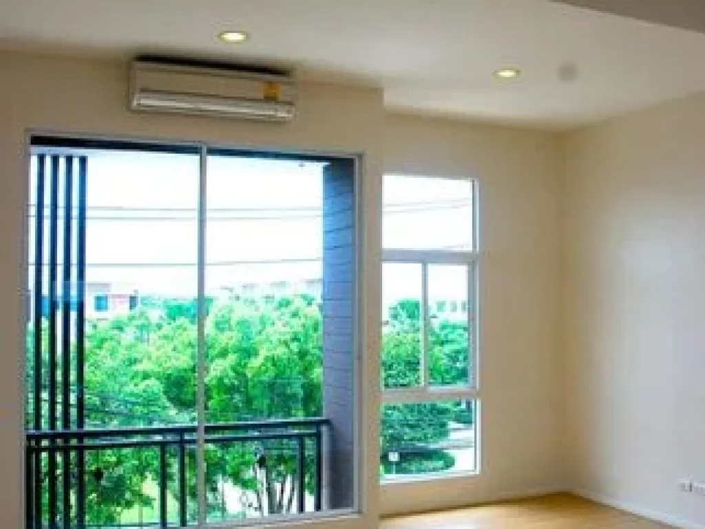 HS00556Townhome For sale BAAN KLANG MUANG CHOKCHAI 4 75MB