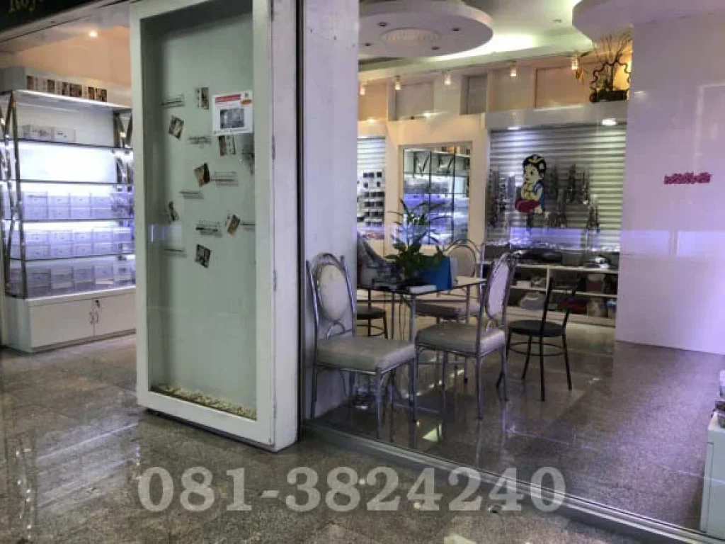 เซ้งร้านค้าในห้าง The Palladium world shopping ประตูน้ำ 27 ตรมFor sale A store in Palladium mall 