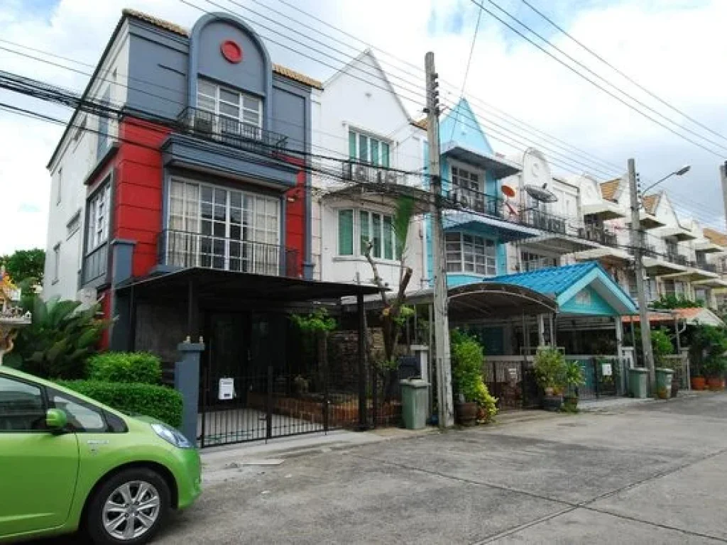 HR00580Townhome For Rent ทาว์นโฮมหมู่บ้านชาลิสา โชคชัยสี่ 35000 THBmonth