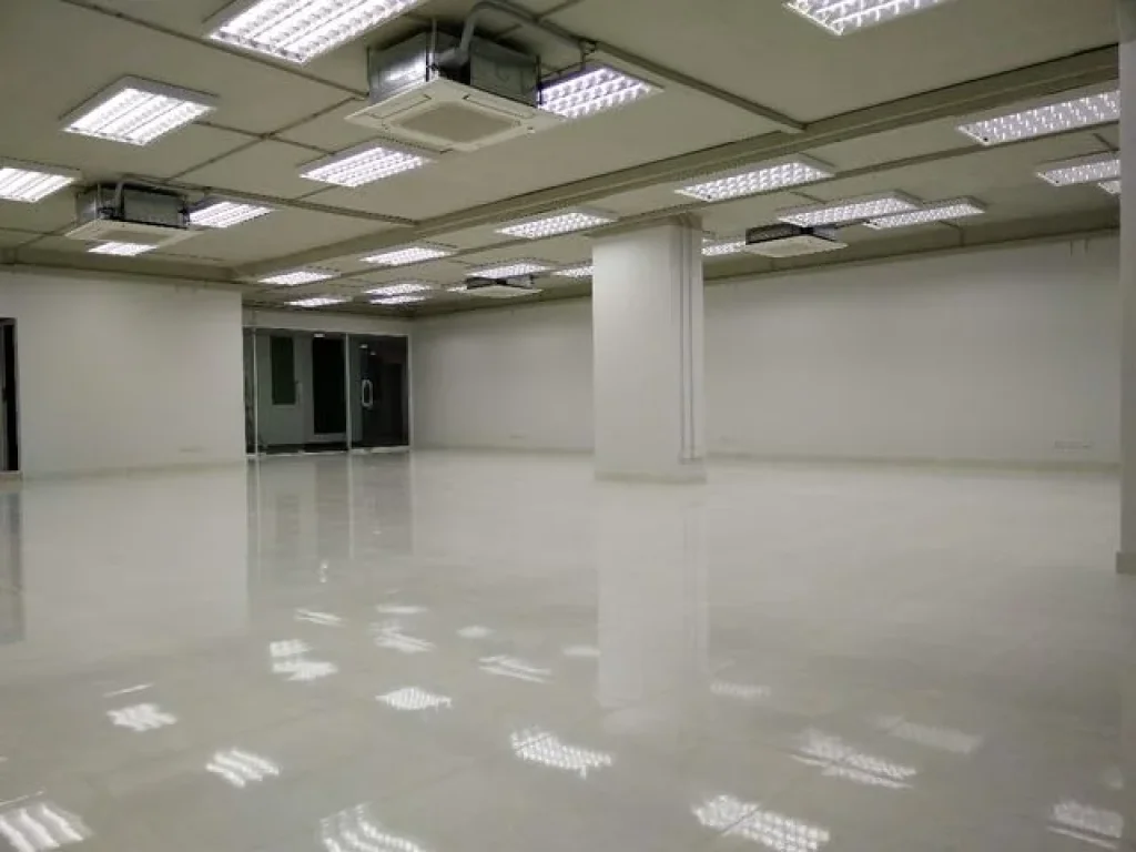 OFR00176Office For Rent อาคารอมรพันธุ์ รัชดาภิเษก 7 ราคาเริ่มต้น 80000THBmonth