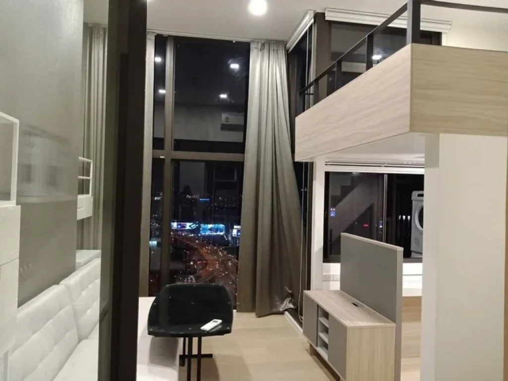 ให้เช่าคอนโดชีวาทัย เรสซิเดนซ์ อโศก Chewathai Residence Asoke ใกล้รถไฟฟ้า MRT พระราม 9 350 เมตร