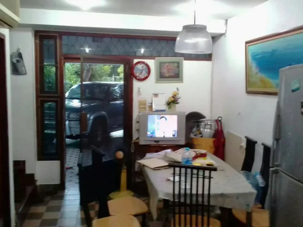 house for rent sukumvit 31 can be shop house let only first and second floor have parking swimming pool