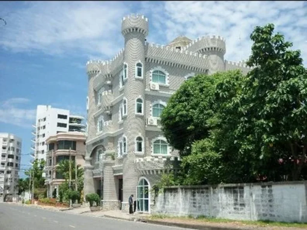 ขายโรงแรม CHATEAU WING PATTYA เขาพระตำหนักติดทะเล 400ล้าน