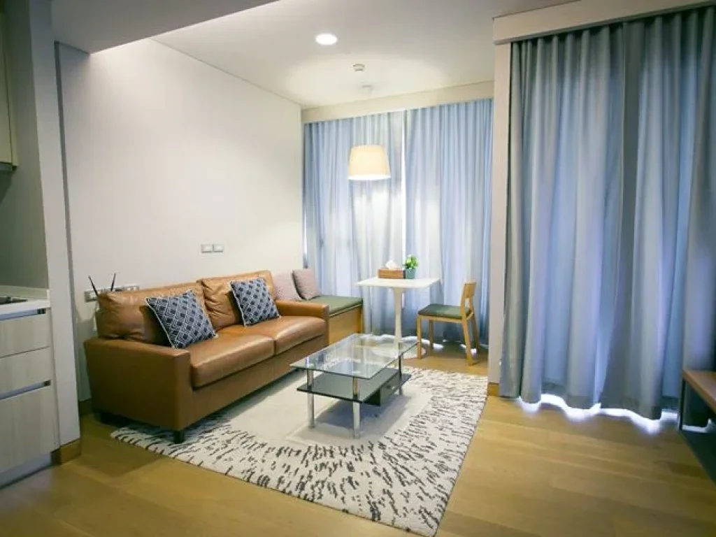 CR1018Condo For Rent Lumpini 24 Fully-furnished 1-Bedroom 38 sqm