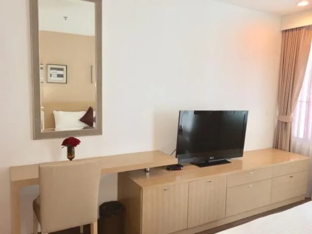 The Rajdamri Service ampamp Residence for rent