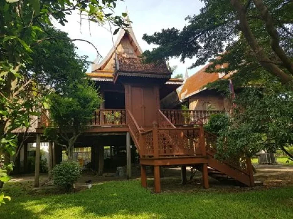 ให้เช่า บ้านเรือนไทย ในกรุงเทพ ซนวมินทร์ 145 Thai Wood House in Bangkok