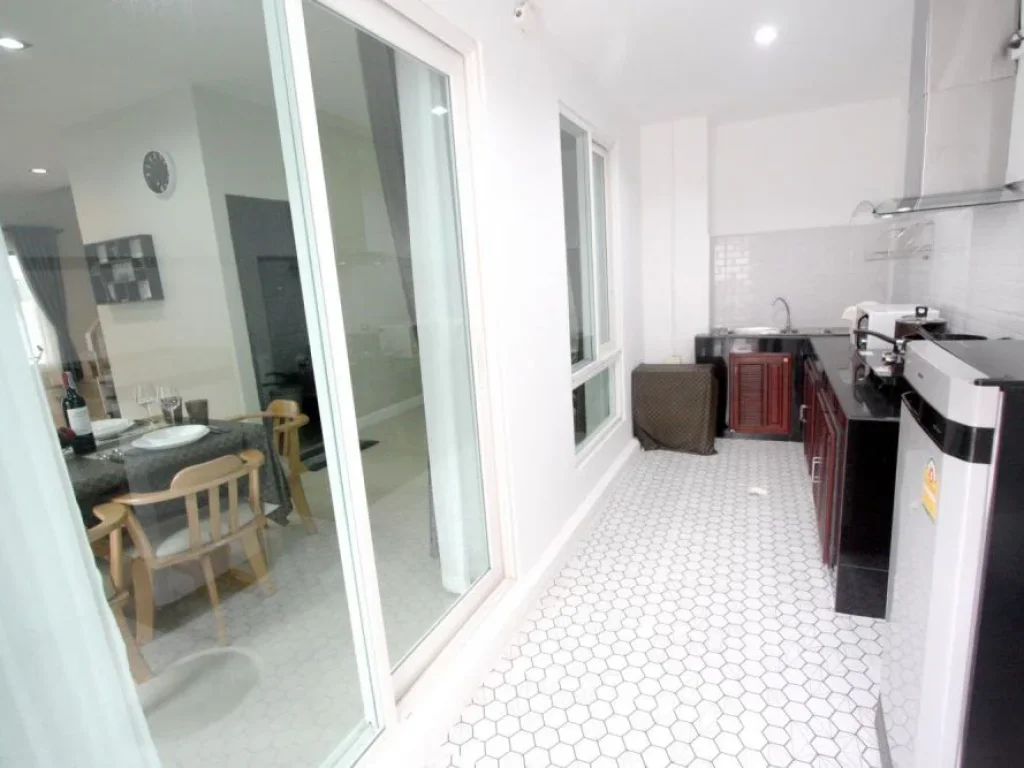 Decorated stylish townhome for Rent with fully furnished good location can travel easily to Chiangmai airport and Varee School Kankanok Nineteen