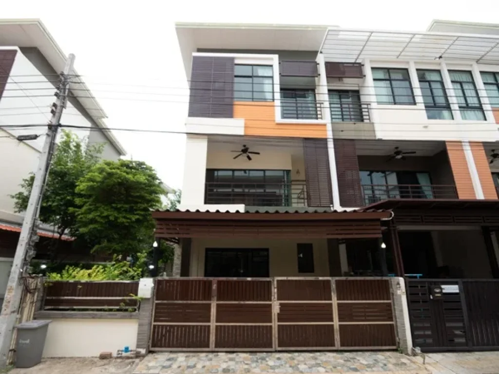 ขายด่วน ราคาถูกมาก Townhome ซิกเนเจอร์ กัลปพฤกษ์ SIXNATURE KALPAPRUEK บ้านหลังมุม