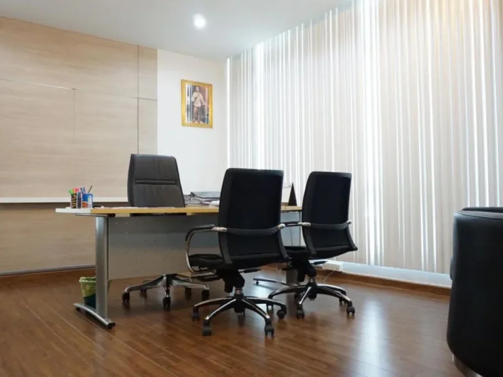 Office for sale near Fashion Island 770 m2 fully furnished