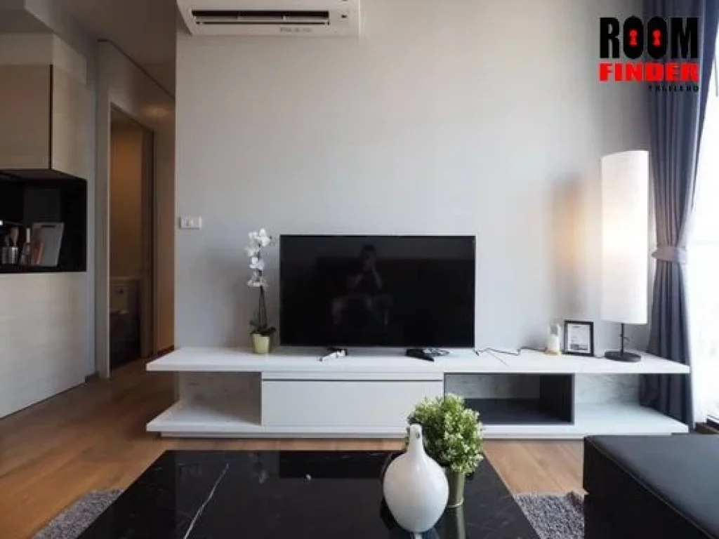 เช่า FOR RENT PARK 24 CONDOMINIUM 2 beds 1 bath 54 Sqm50000 NEW ROOM Modern Decorated High Floor NEAR EMPORIUM