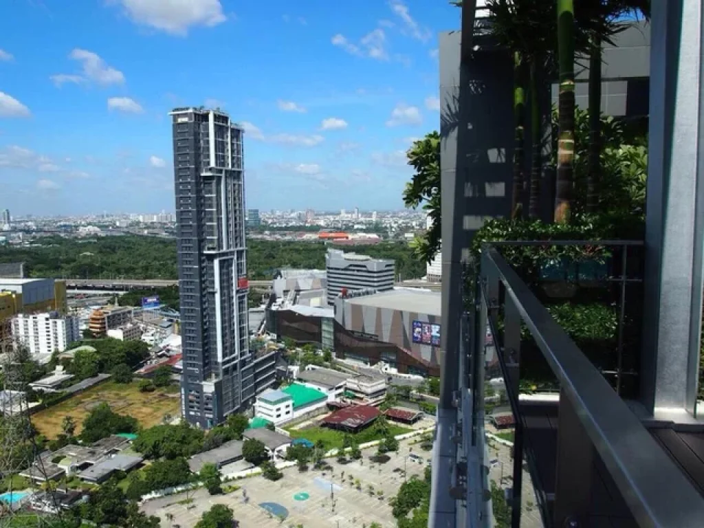 Sell condo Abstracts Phahonyothin Park Bangkok ขายด่วนแอ็บสแตร็กส์ พหลโยธิน พาร์ค