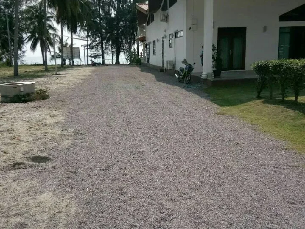 ที่ดินพร้อมสิ่งปลูกสร้าง ชายหาดบ้านกรูด จประจวบคีรีขันธ์