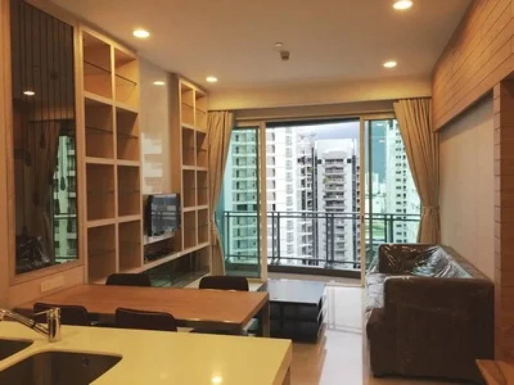 For rent Q Langsuan 2 bed 90 sqm 80000month bts Rachadumri