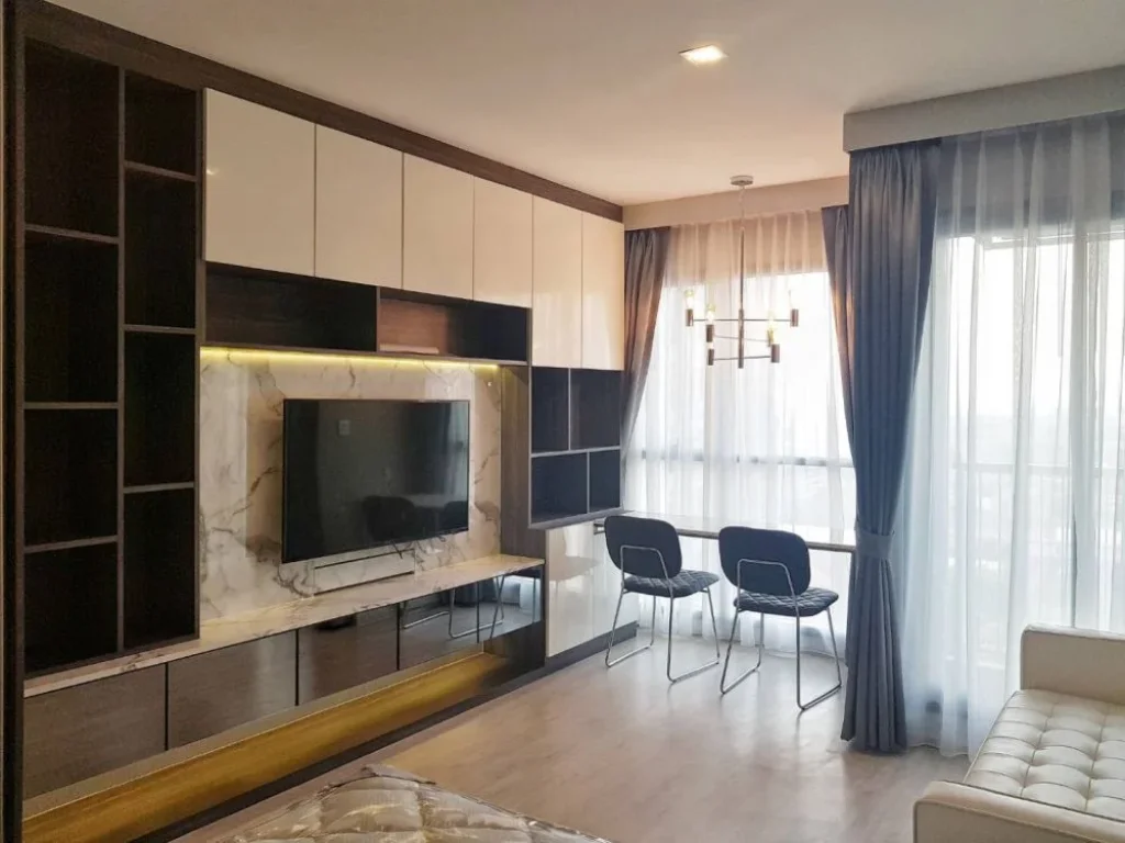 ให้เช่าคอนโด rhythm รางน้ำ หรู ใหม่ 29 ตรม ชั้น 16 วิวสวน fully furnished