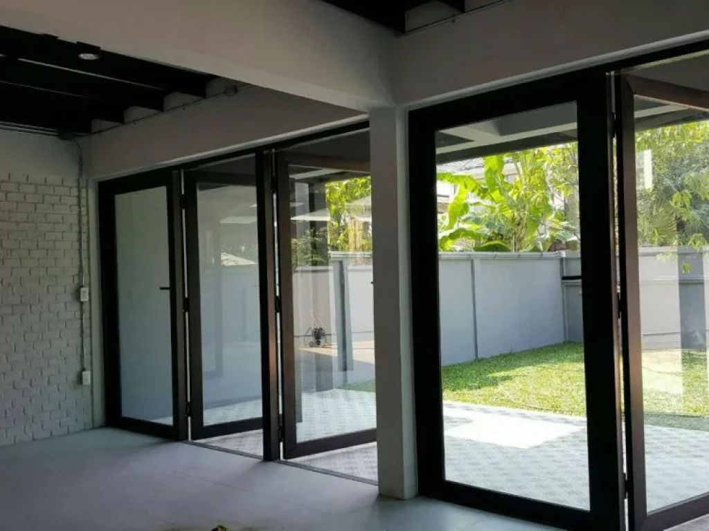 Mar113 For Rent 2-storey renovated Home office Loft style โชคชัย 4