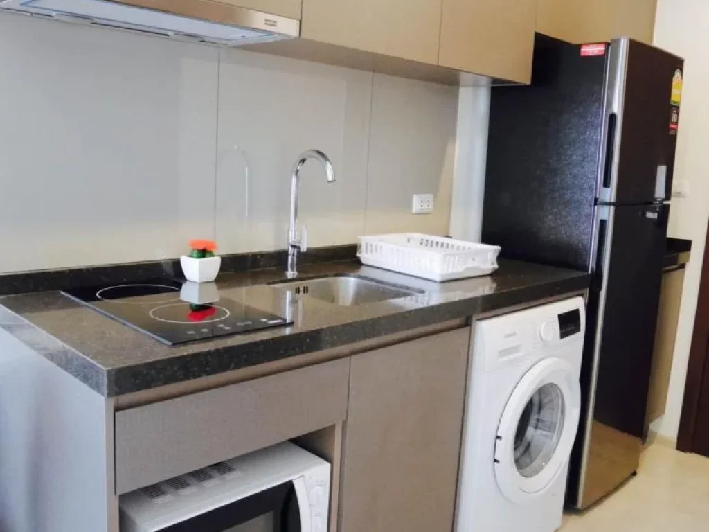 Condo for RENT 2 Bedroom 42 SqM in Asoke- Rama 9 area ONLY 29000 THB