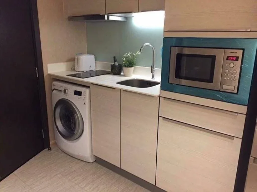 เช่าด่วน คอนโด H 43 Condo สุขุมวิท 43 แบบ 2 ห้องนอน 10 นาทีจาก BTS พร้อมพงษ์ For Rent A 1 Bedroom Unit at H 43 Condo Soi Sukhumvit 43